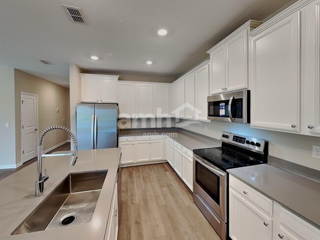 Photo - 87 Spruce Point