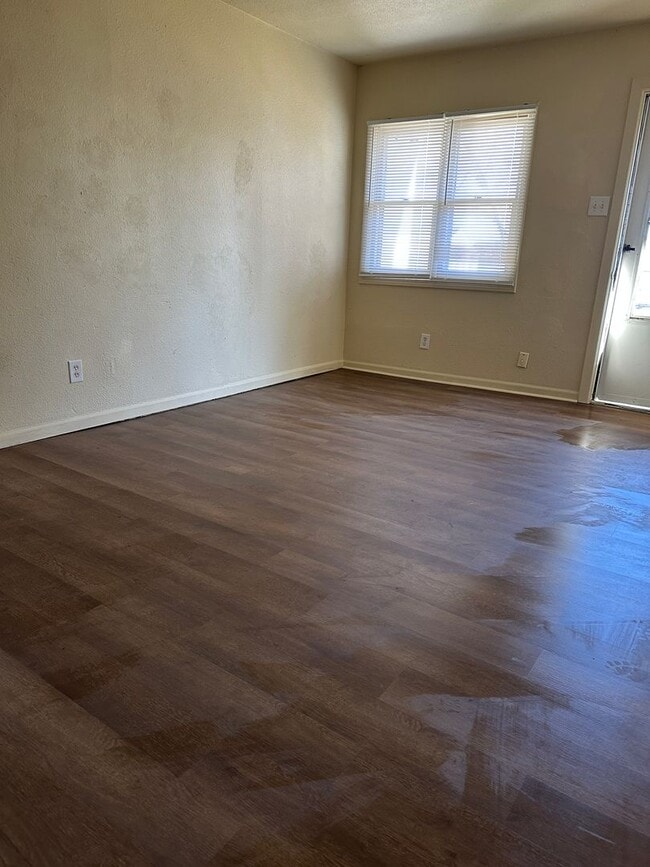 Photo - 3413 SW Brendan Ave Unit 1