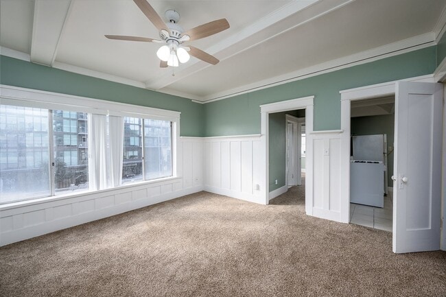 Building Photo - Spacious 1 Bed 1 Bath with Balboa Park Views Unit 2820 6th Ave -  8