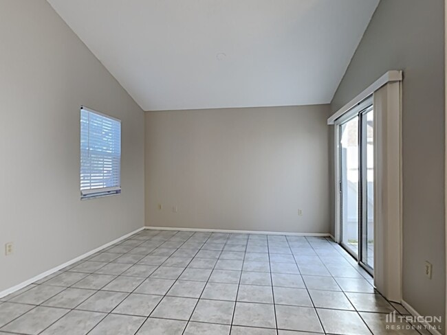 Photo - 4022 37th St Ct W