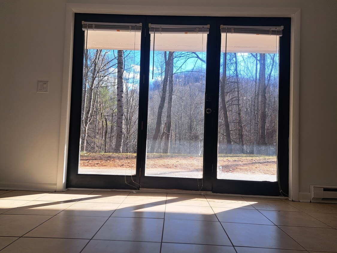 Photo - 487 N Country Clb Dr (Cullowhee, NC)