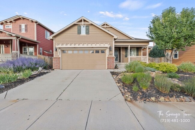 Building Photo - Gorgeous Former Model 4BD Ranch Home | Upg...
