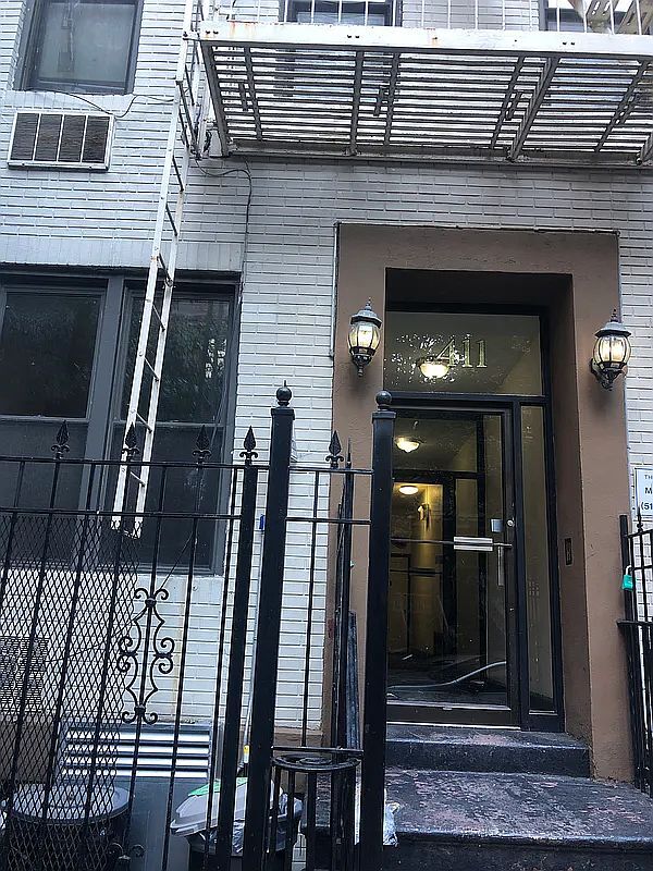 Building Photo - 411 E 85th St Unit 4-D
