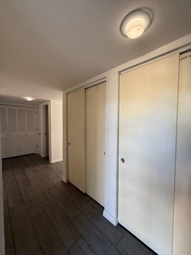 Photo - 1575 Greenlea Dr