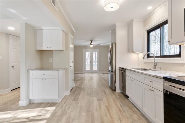 Photo - 15 Winster Fax Rd