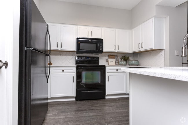 2BR, 2BA - 1399 SF - Emblem Alpharetta (a 55+ Community)