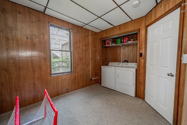 Photo - 721 Wells St