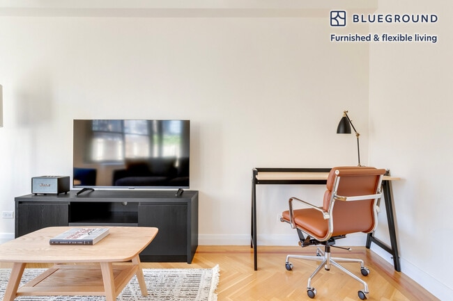 Photo - 30 Park Ave Unidad FL16-ID2083