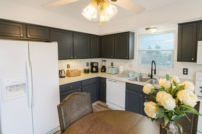 Photo - 3236 Easthaven Dr S