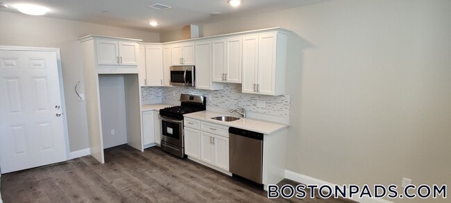 Photo - 191 N Common St Unit 207