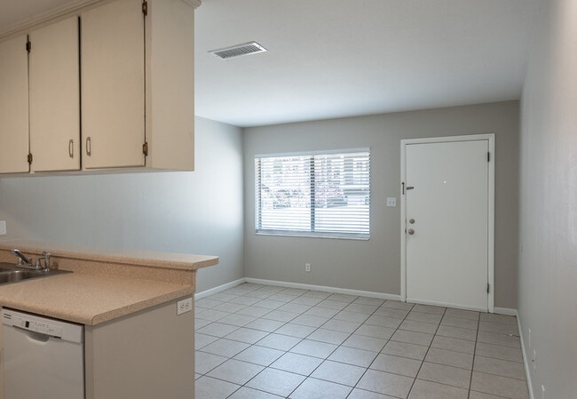 Photo - Hayden Road - 414 E