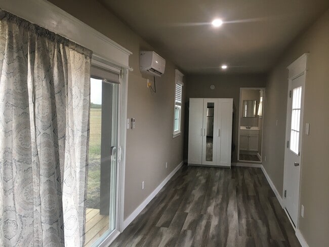 Photo - 862 Hard Luck Rd