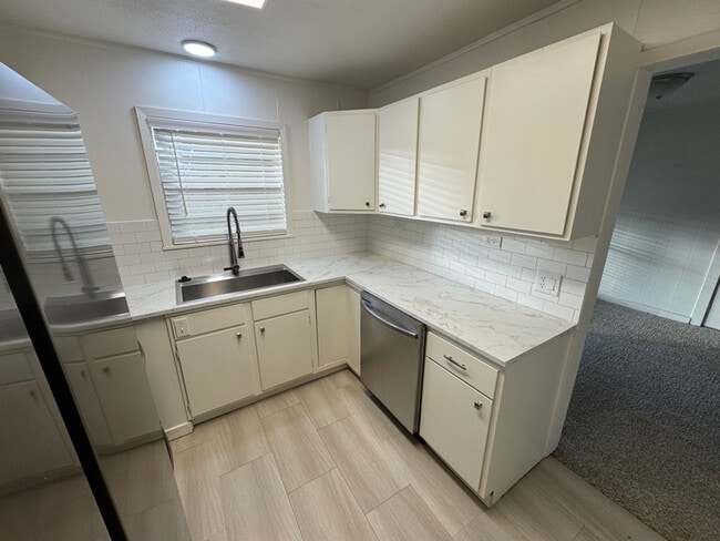 Photo - 203 Shelter Ln