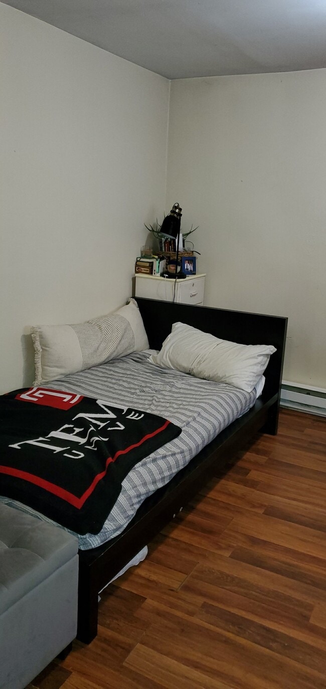 Building Photo - 5000 Locust St