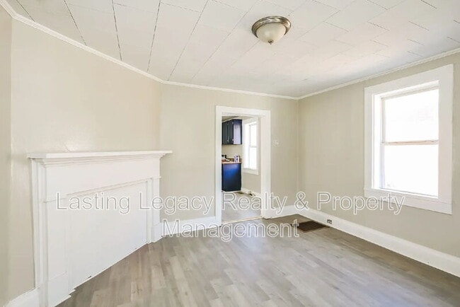 Photo - 438 24th St NW