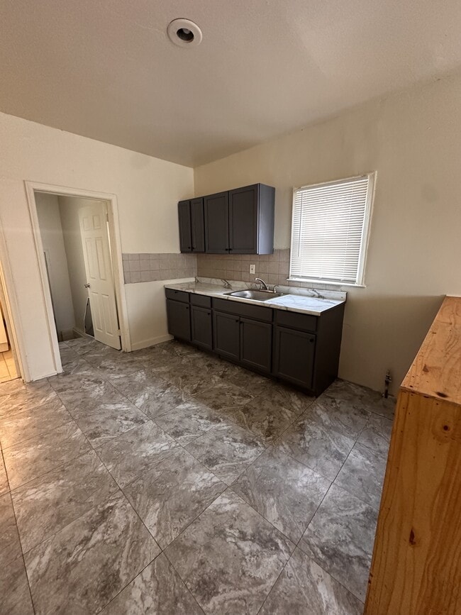 Photo - 19457 Evergreen Rd