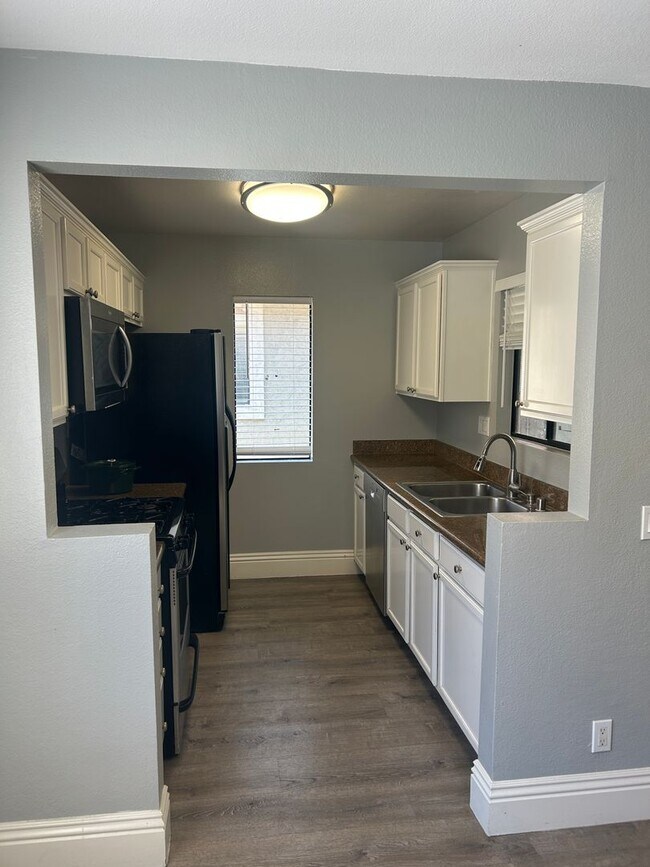 10182 Camino Ruiz Unit 62