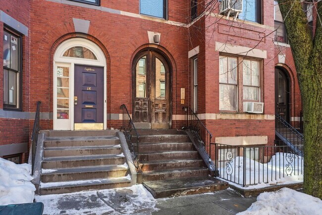 Photo - 20 Symphony Rd Unit 2