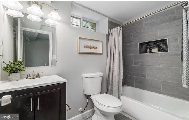 Photo - 3400 Dennlyn Rd
