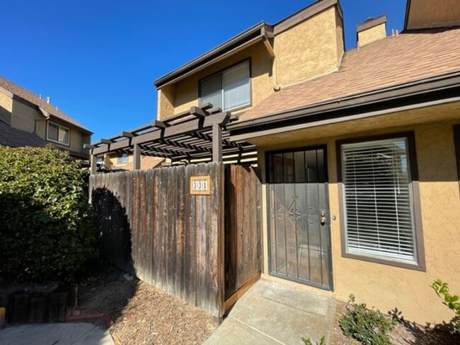 Photo - 331 Stone Edge Ct Unidad 1