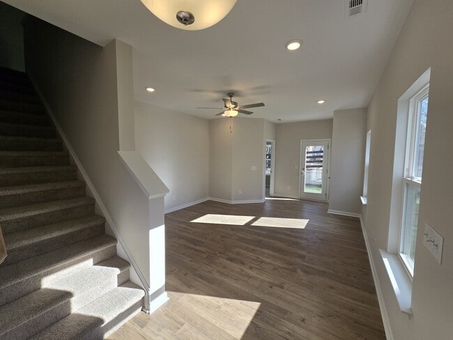 Photo - 5158 Park Cir