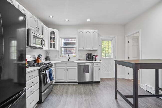 140 D St Unit 2