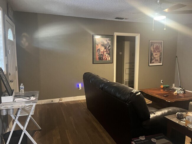 Photo - 2803 27th St