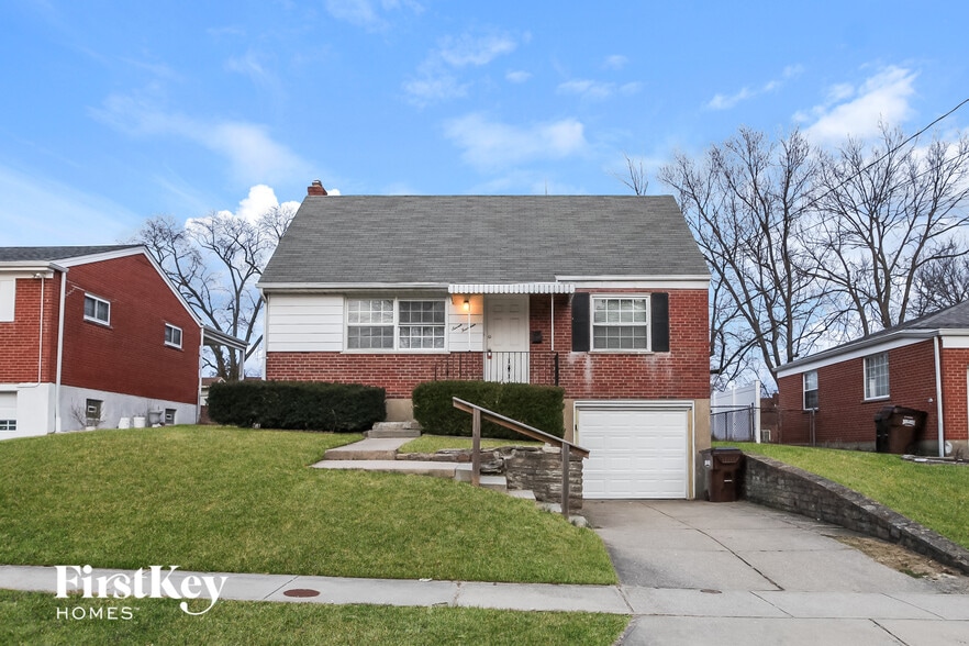 714 Ivyhill Dr