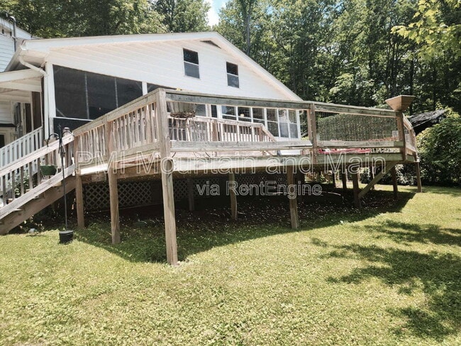 Photo - 488 Lake Hosea Dr House