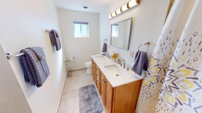 Photo - 2 Bedroom - 1 Bath Fully Furnished Apartment Unidad 1521 S. Granite -  3