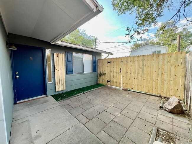 Building Photo - Two Bedroom for Rent in Rifle Rental