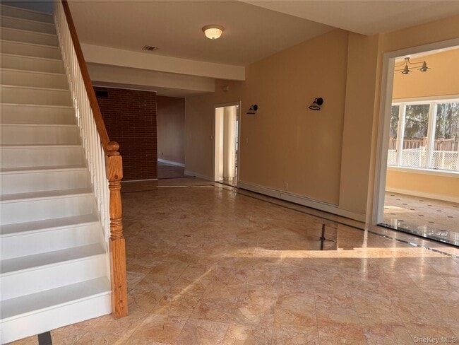 Photo - 201 Red Hill Rd