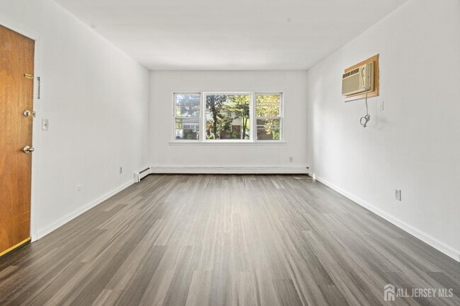 Photo - 2063 Elizabeth Ave Unit 7