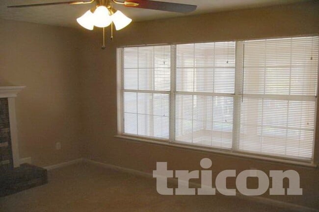 Photo - 4393 Westchester Ct