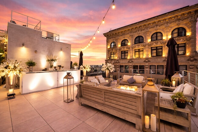 Building Photo - HW Hellman Building