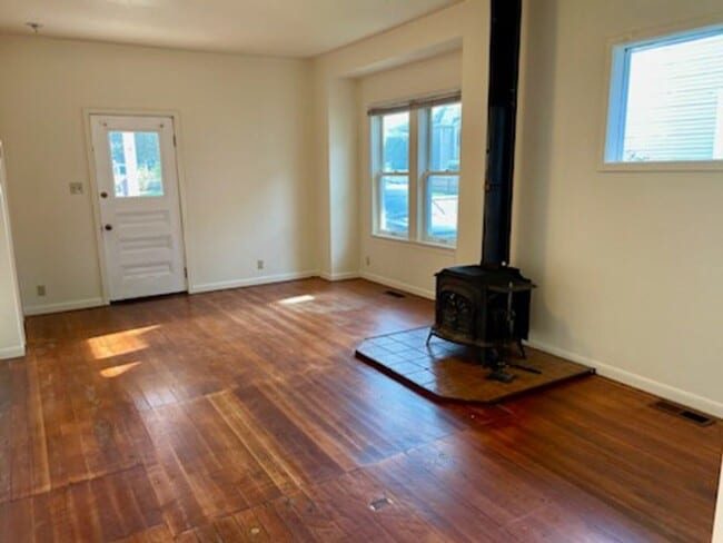 Photo - Conveniently located 3/1 Arcata Home