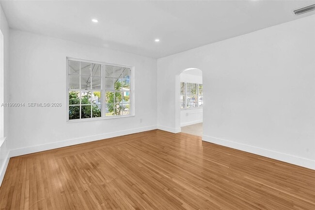 Photo - 511 SW 23rd Ave