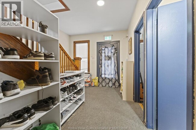 Photo - 3060 Sandwich St.