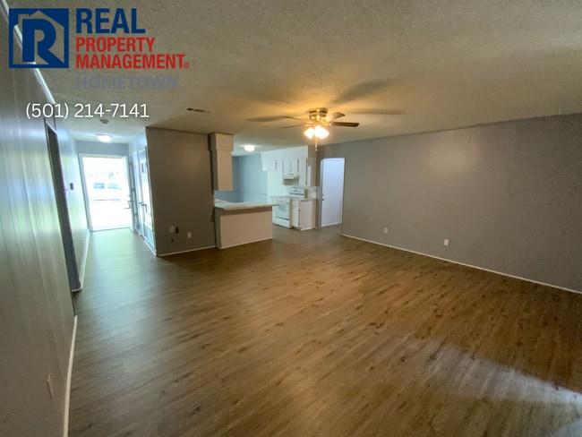 Photo - 4013 Wooddale Dr