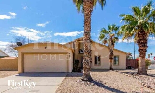 Photo - 515 E Renee Dr House