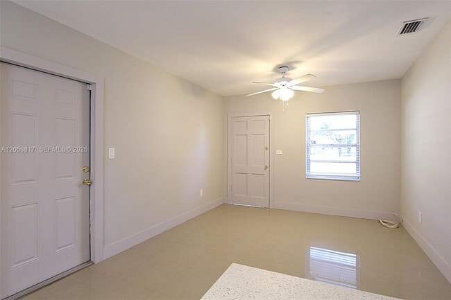 Photo - 14340 Graves Dr