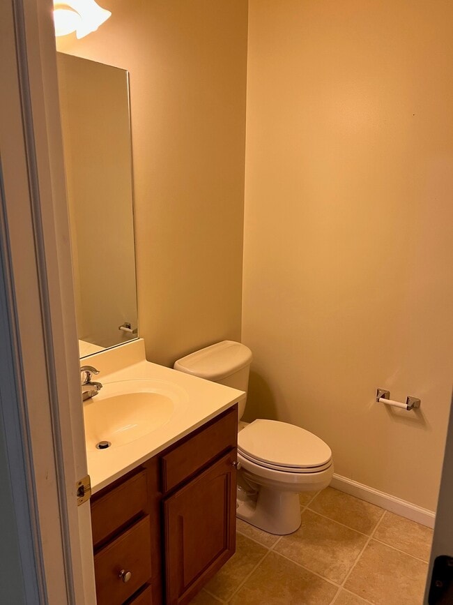 Photo - 813 Berne Ct