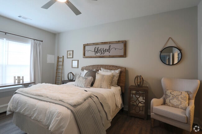 2BR 2BA
