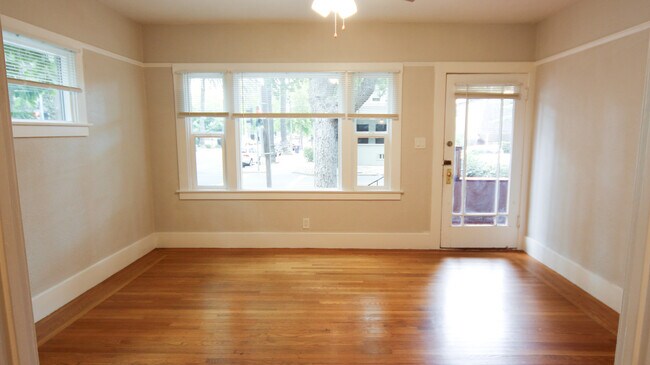 Photo - 2724 H St Unit Apartment D