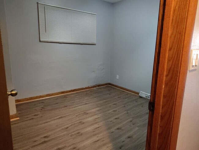 Photo - 2425-27 W Greenfield Ave Unit 2425