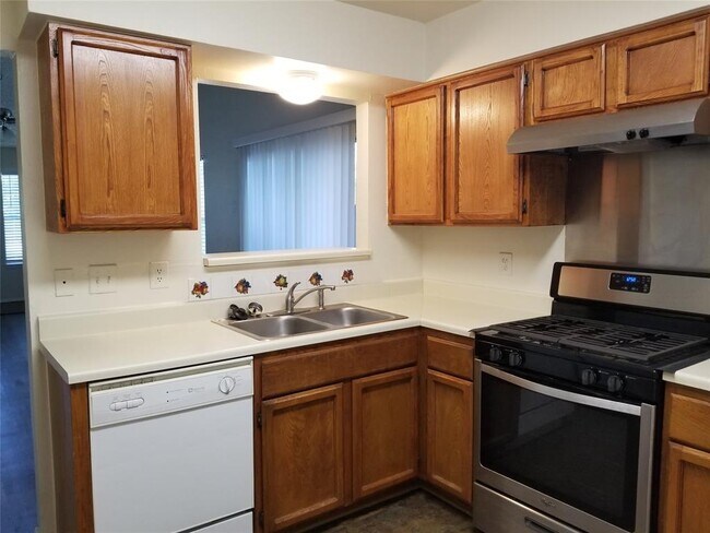 Photo - 8009 West Gate Blvd