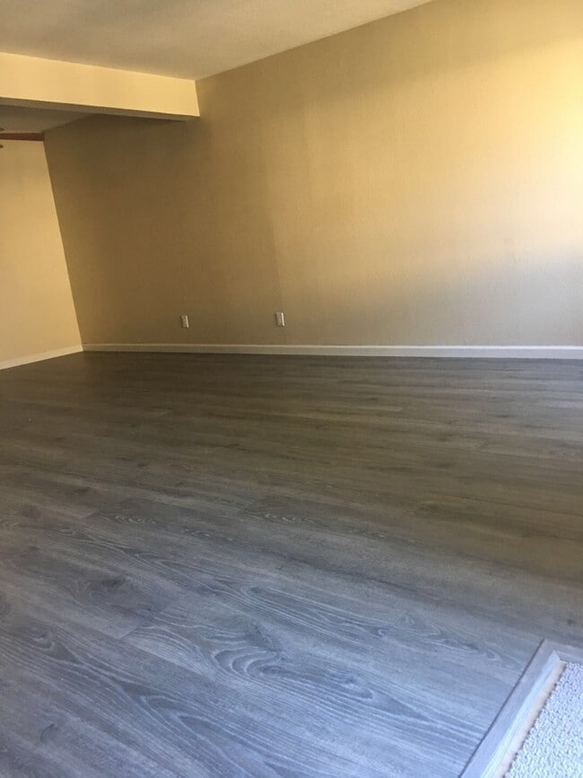 5055 Valley Crest Dr Unidad 191