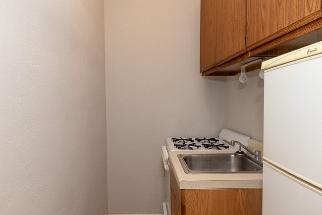 Photo - 2832 N Burling Unidad 302