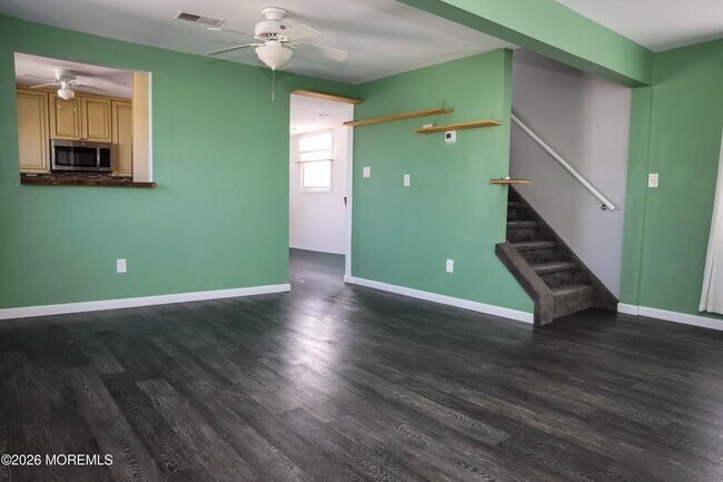 Photo - 320 Lorillard Ave