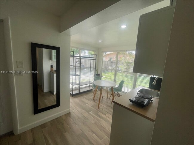 Photo - 1505 NE 15th Ave Unidad 4